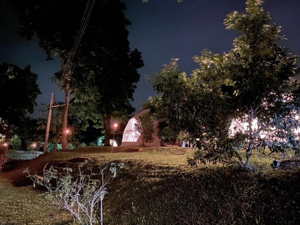 Willa Panipa Organic Farm And Glamping Pak Chong Zewnętrze zdjęcie